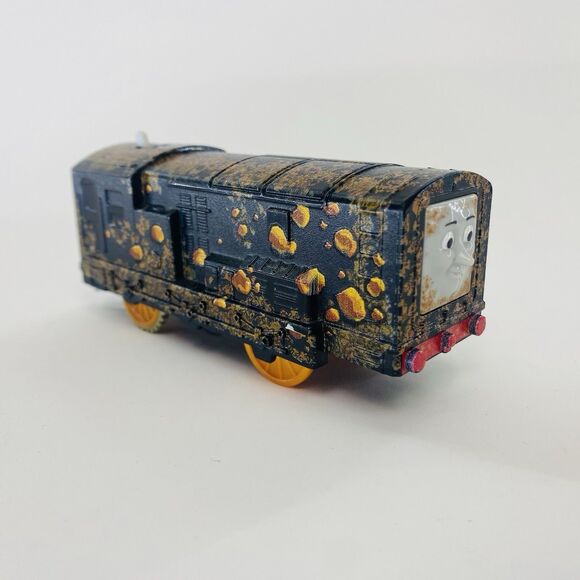 Thomas & Friends Lot of 4 Engines Nia Victor Diesel Speed Spark Motor Train Toy - Picture 3 of 16